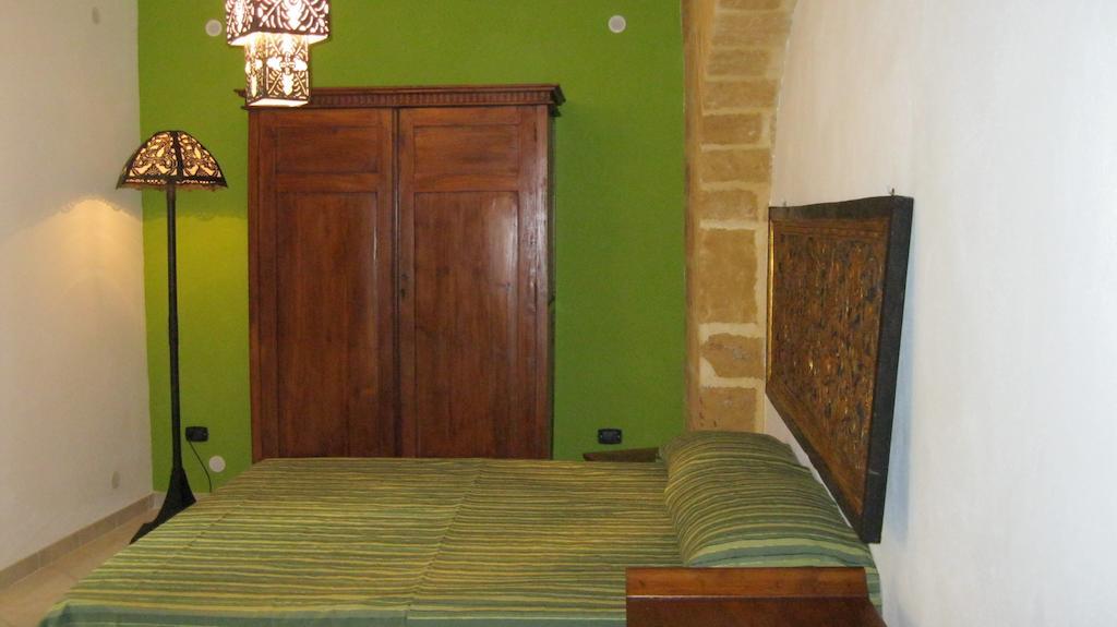 Cous Cous Apartments Mazara del Vallo Kamer foto